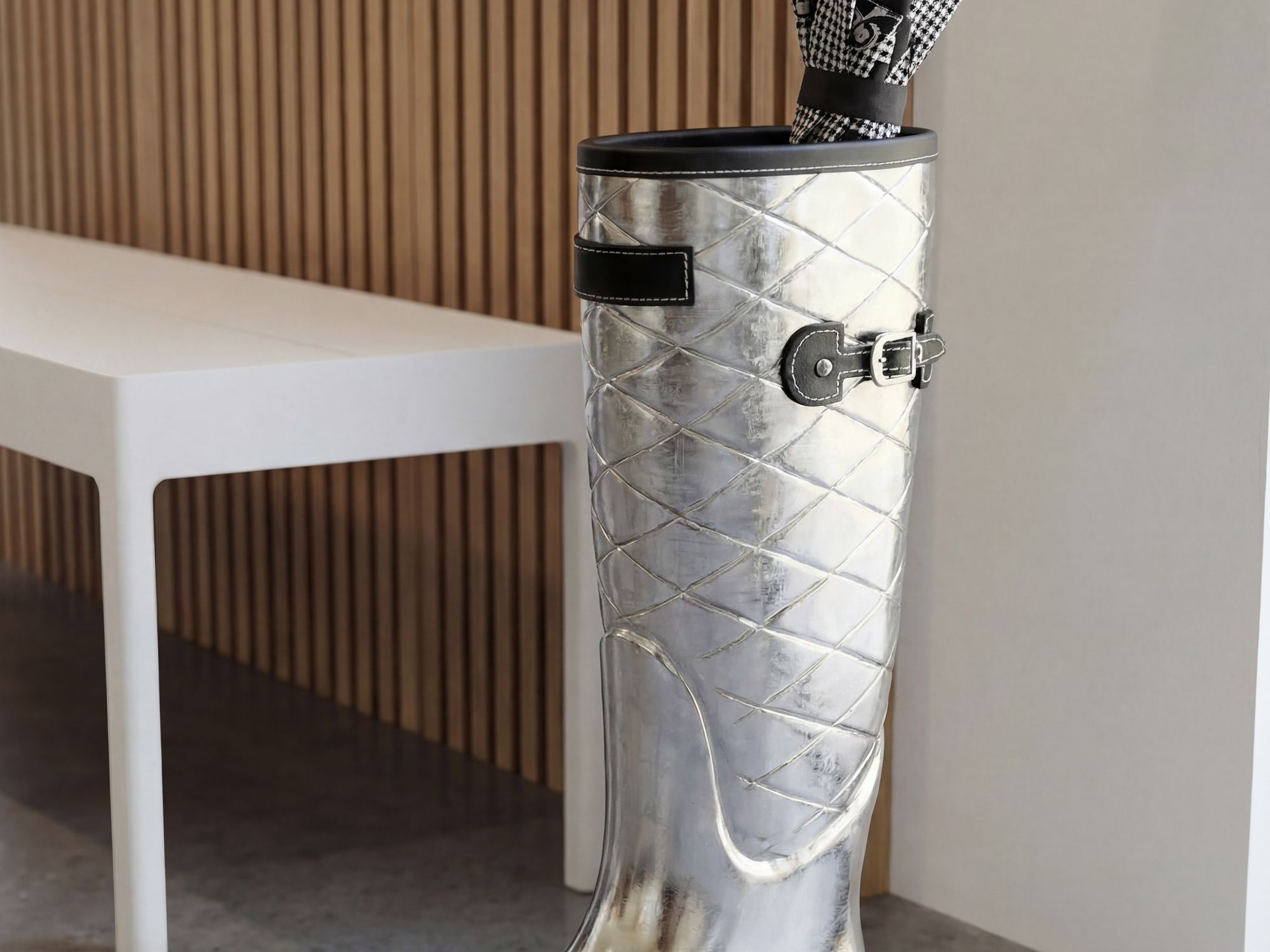 Schirmständer Aluminium Silber 44cm Stiefel Form Regenschirmständer – Bild 5