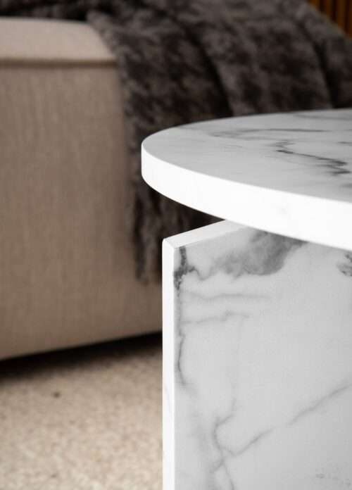 Couchtisch 60x60x33 cm Weiß Sofatisch in Marmor-Optik Modern Design Wohnzimmertisch – Bild 6